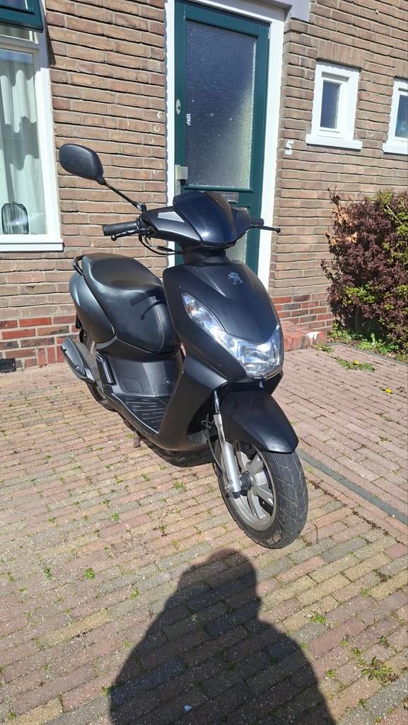 Technisch goed onderhouden Peugeot Kisbee 4t, Fietsen en Brommers, Scooters | Peugeot, Ophalen, Gebruikt, Overige modellen, Maximaal 45 km/u