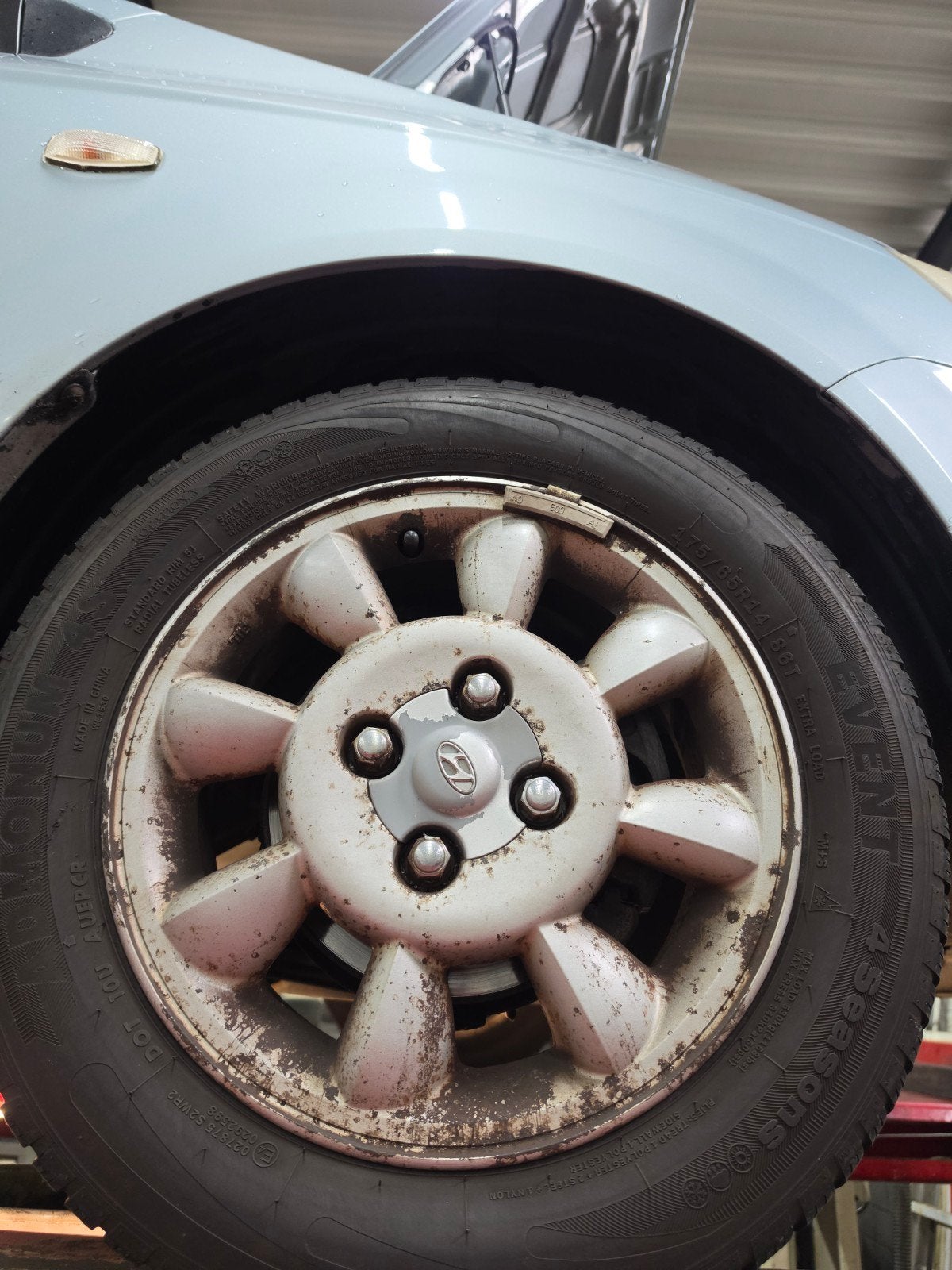 licht metalen Velgen met banden voor Hyundai Getz (2003) - 1, Ophalen, 14 inch, Gebruikt, 175 mm
