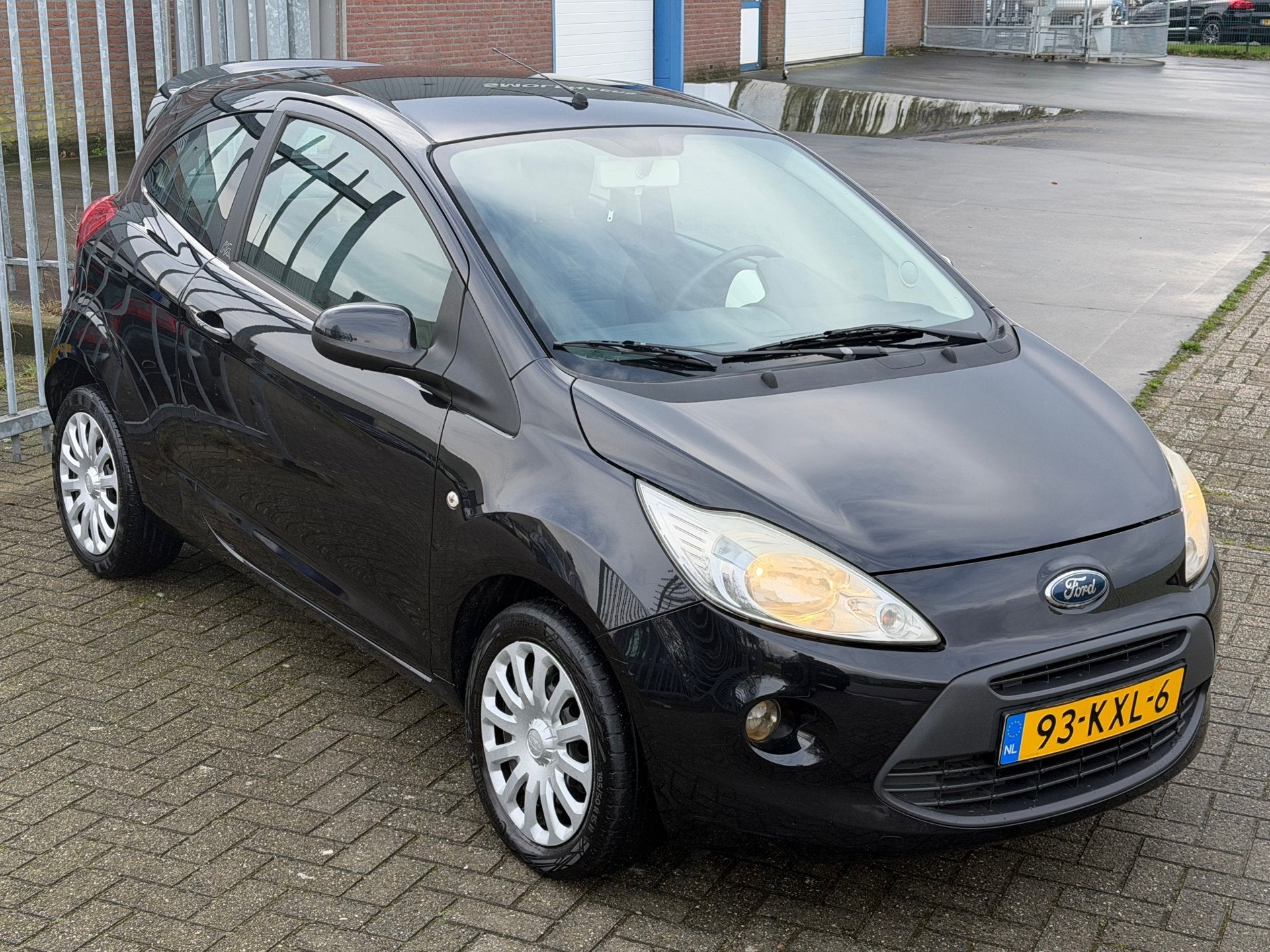 Ford Ka 1.2 Titanium X! NL AUTO NAP! Airco l 2e eigenaar l S, Auto's, Voorwielaandrijving, Dealer onderhouden, Stof, Gebruikt
