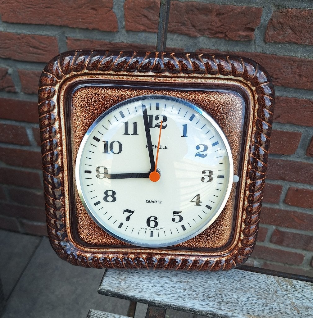 Prachtige vintage Kienzle keramische wandklok., Verzamelen, Ophalen of Verzenden, Huis en Inrichting