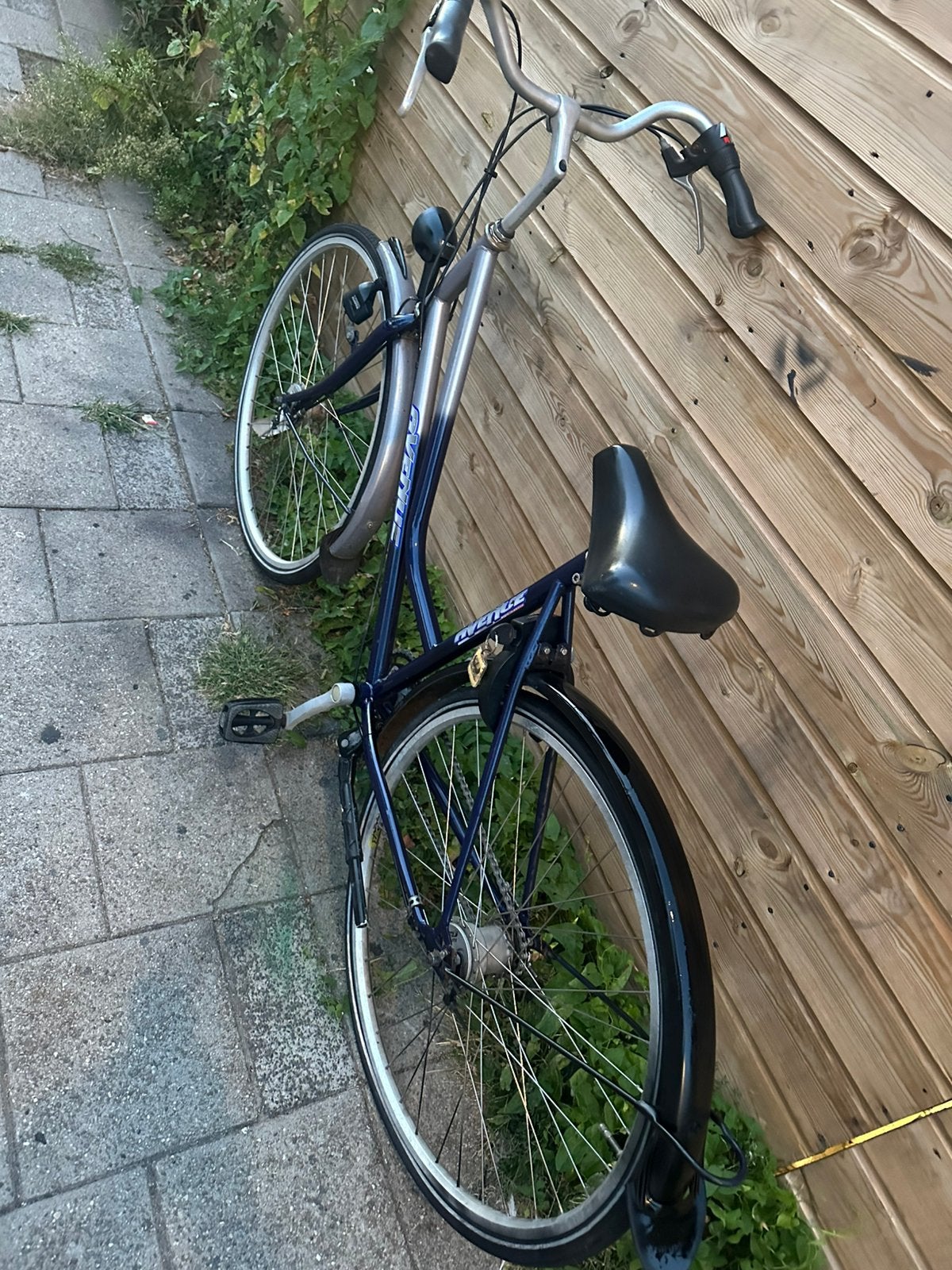 28 inch stadsfiets – 3 versnellingen 2 handremmen geod staat, 28 inch, Gebruikt, Aluminium, 15 tot 20 versnellingen