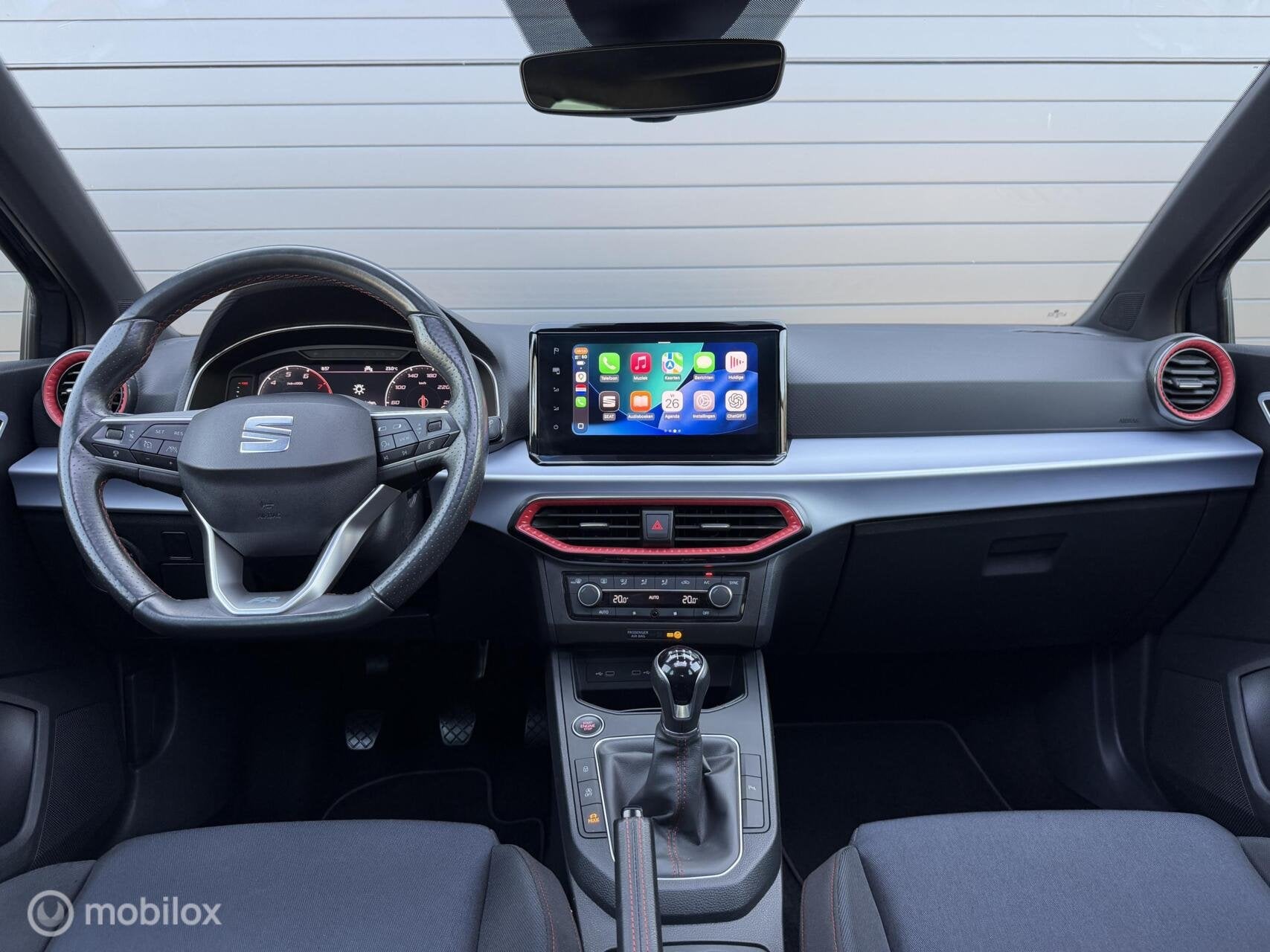 Seat Ibiza 1.0 TSI FR Business Intense Plus CARPLAY*PANO*CLI, Voorwielaandrijving, Gebruikt, Huisgarantie, Met garantie (alle)
