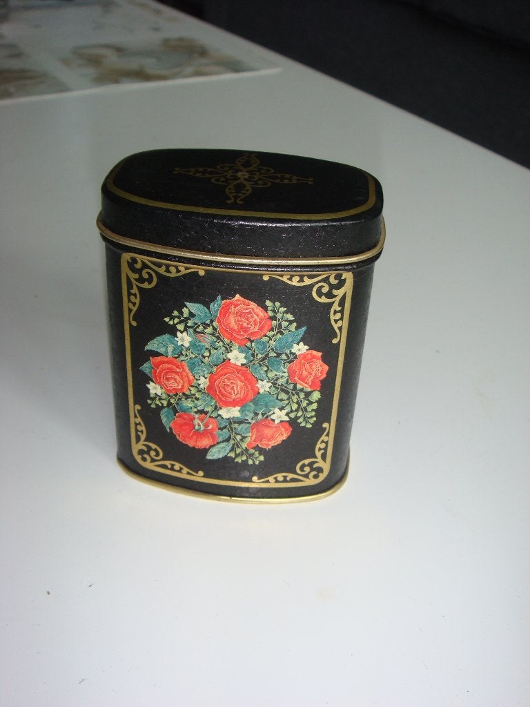 Vintage theeblikje met rozenmotief - Made in England, Ophalen of Verzenden, Gebruikt, Thee, Overige merken
