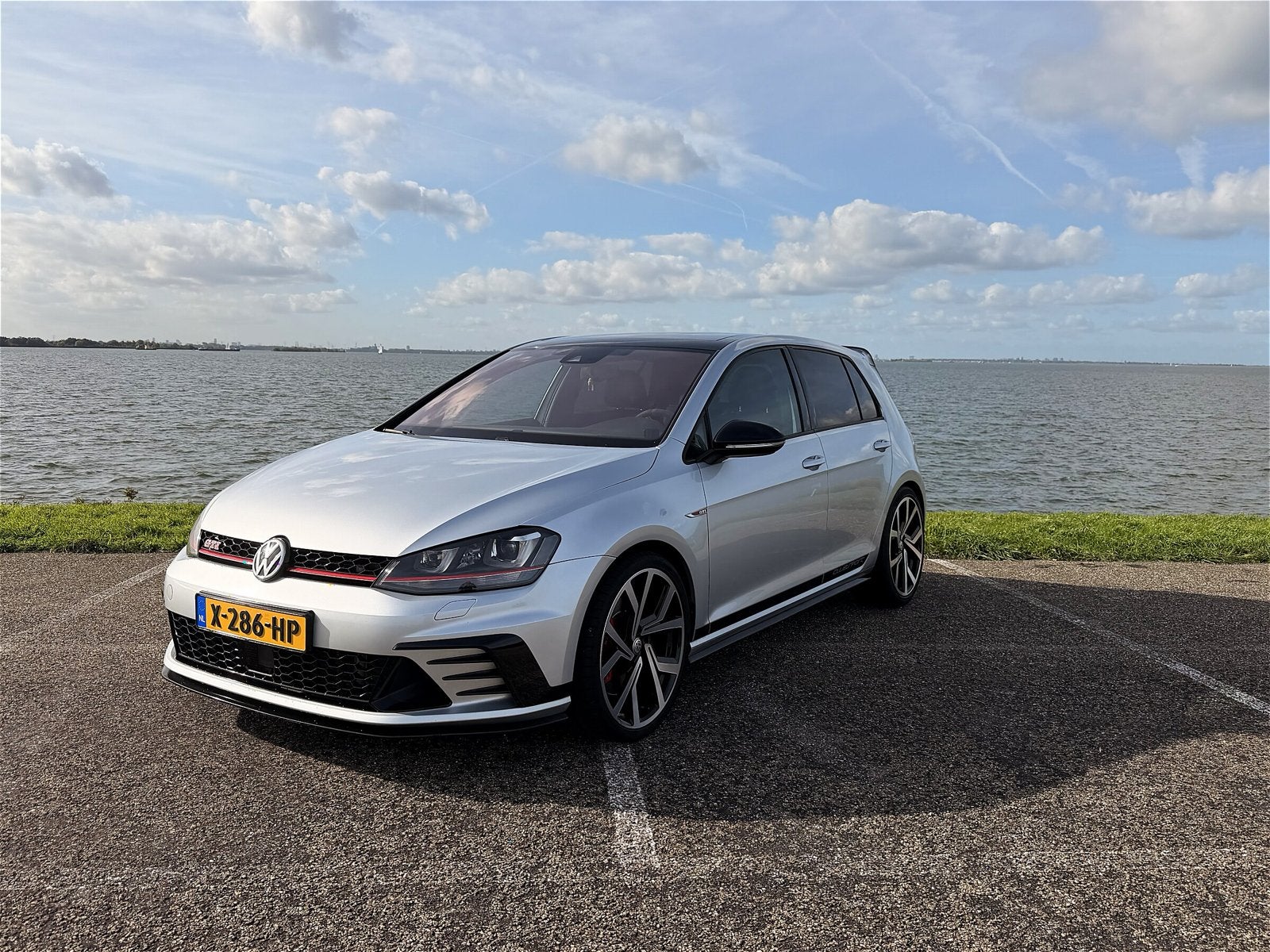 Golf 7 GTI Clubsport DSG | 465 pk Stage 3 | Full options, Auto's, 4 cilinders, 14 km/l, 1600 kg, 1318 kg