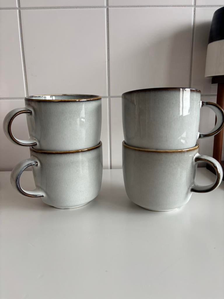 4x IKEA GLADELIG Beker Grijs, Huis en Inrichting, Keramiek, Ophalen of Verzenden, Zo goed als nieuw, Effen