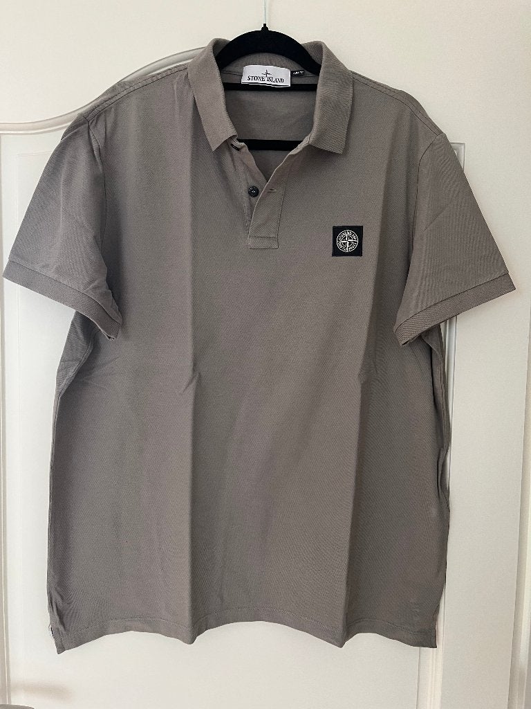 Nr. 204 stone island polo shirt xxl Dove Grey, Kleding | Heren, Polo's, Ophalen of Verzenden, Nieuw, Overige maten, Grijs