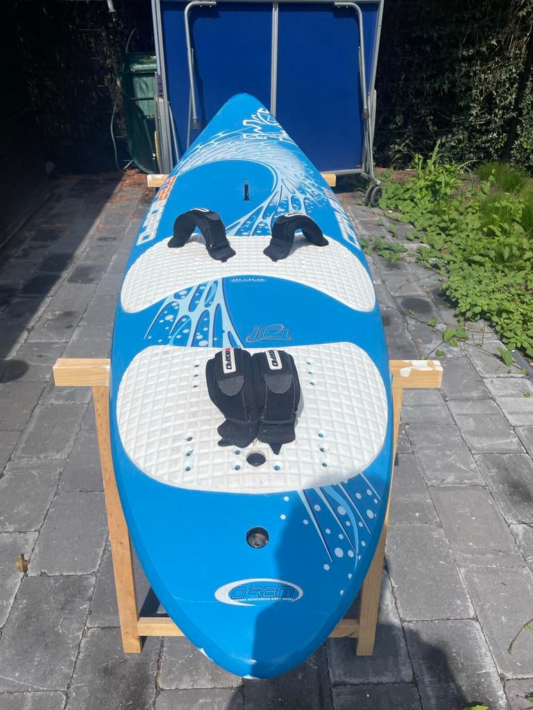 Windsurfplank starboard carve 111, Met voetbanden, 250 tot 300 cm, Gebruikt, Plank