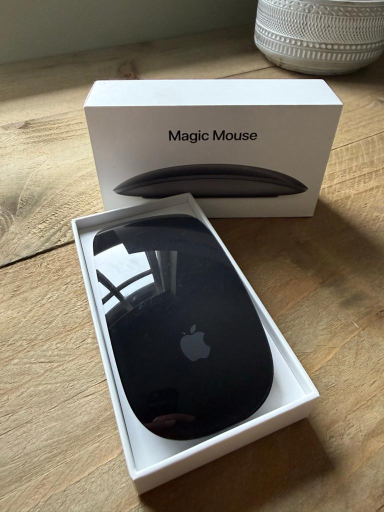 Apple Magic Mouse 2 Space gray, Computers en Software, Muizen, Ophalen of Verzenden, Zo goed als nieuw, Draadloos, Muis