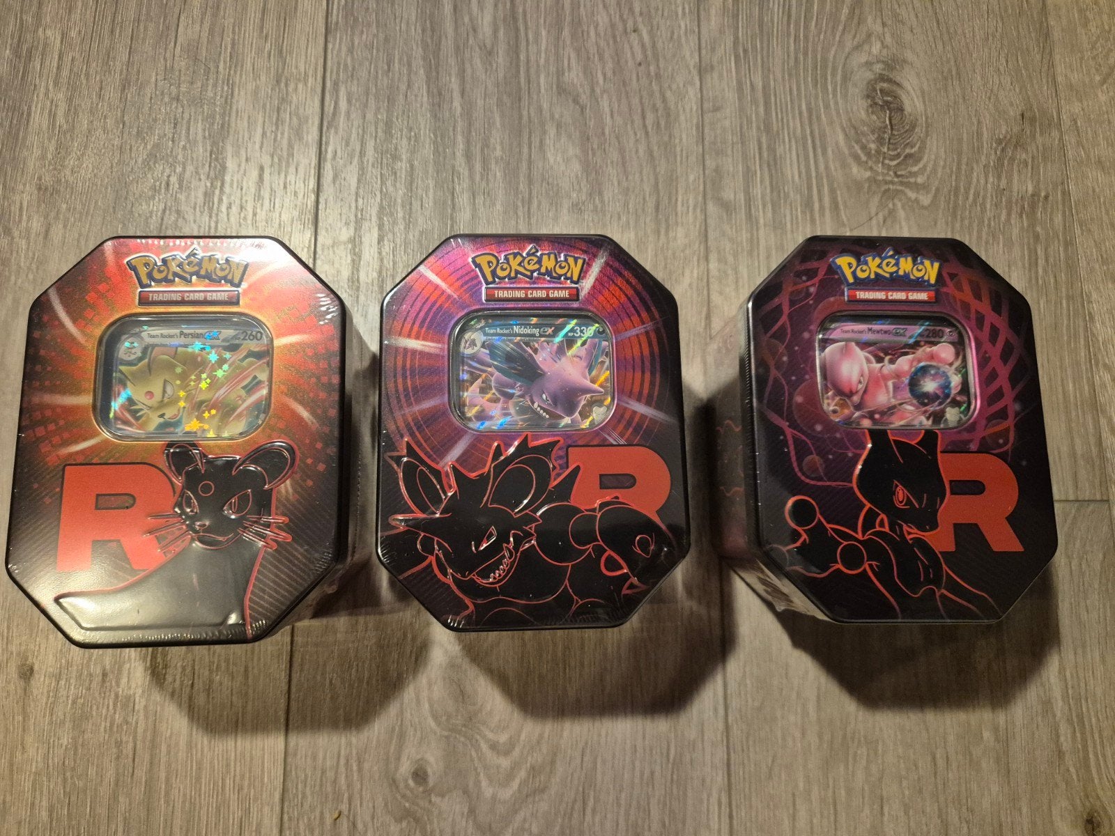Pokemon Team Rocket Mewtwo, Nidoking en Persian ex Tins, Ophalen of Verzenden, Nieuw, Overige typen