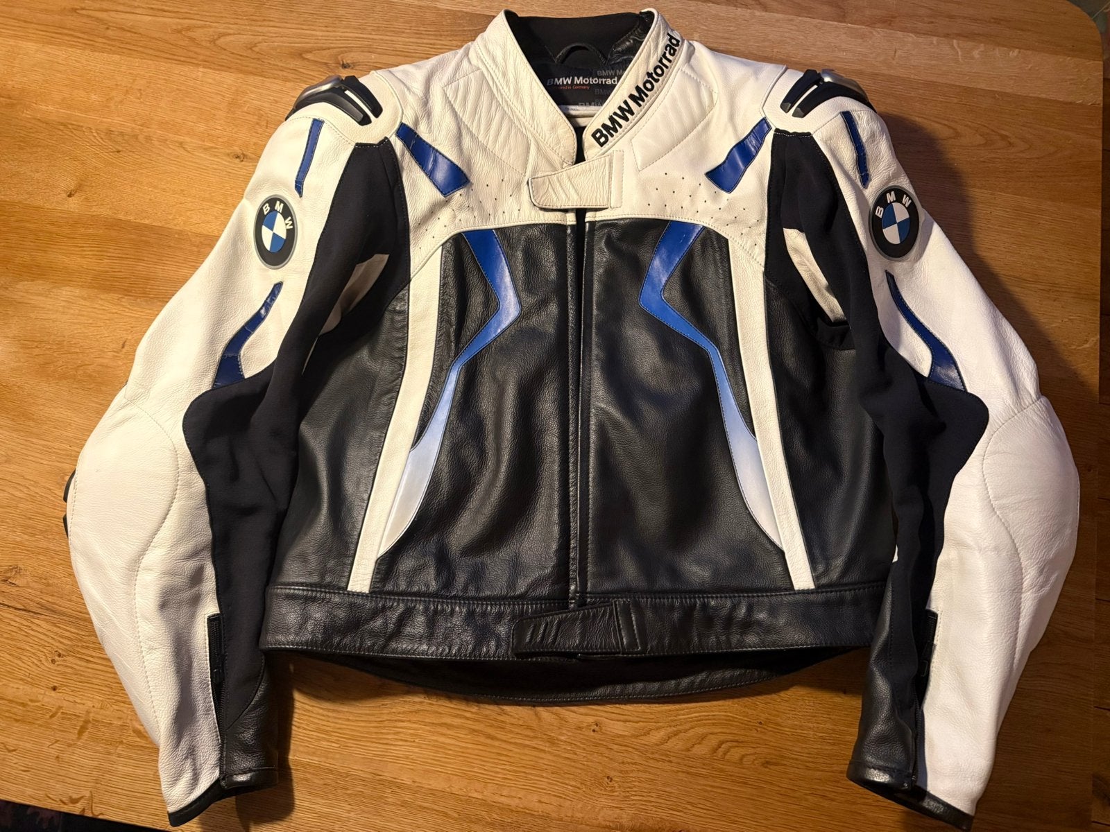 BMW Sport jas leder + protectoren maat 54, Motoren, Kleding | Motorkleding, Ophalen, Tweedehands, Heren, Jas | leer