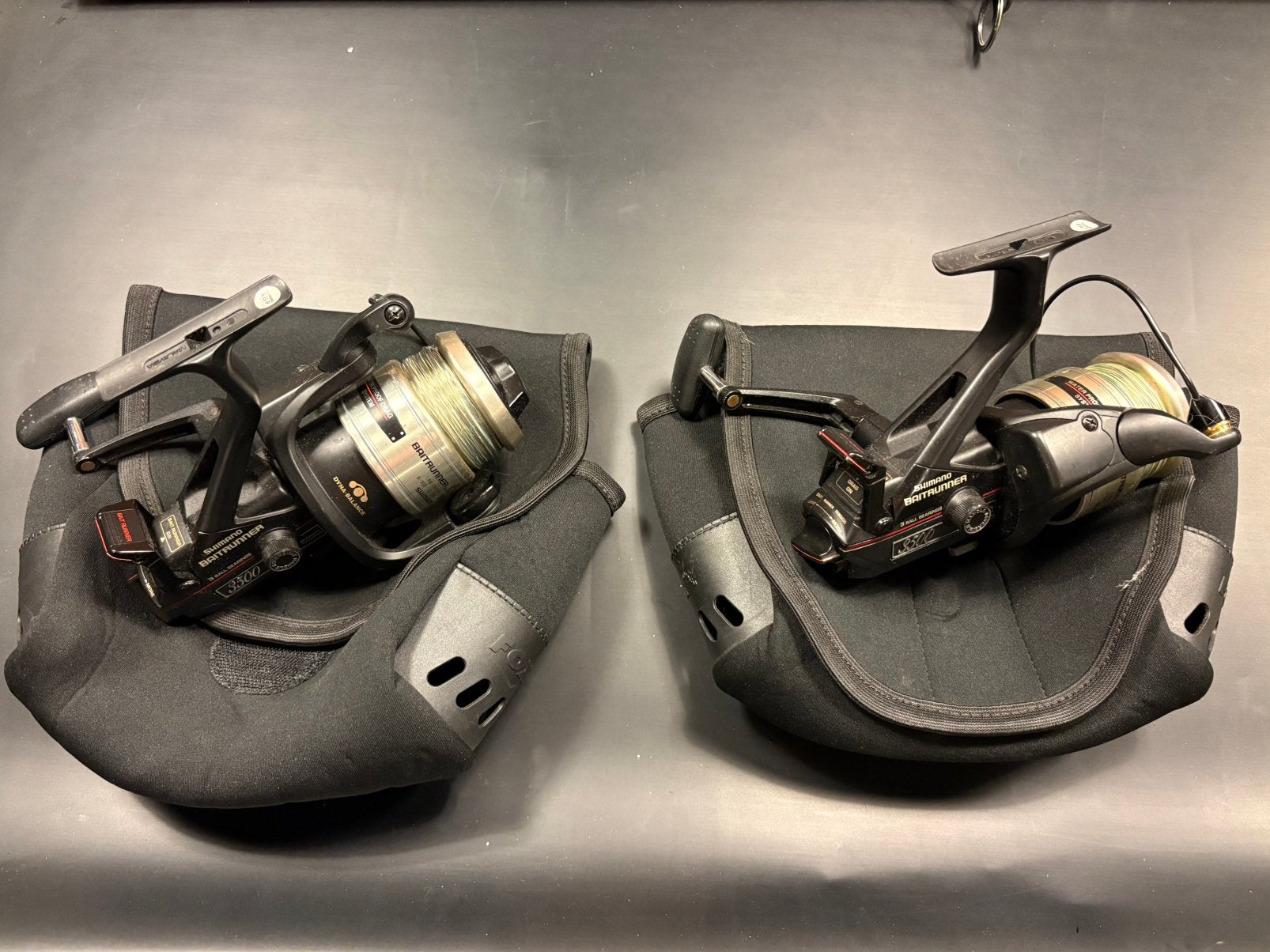 2x nette USA Baitrunners shimano 3500B, Watersport en Boten, Ophalen of Verzenden, Zo goed als nieuw, Molen