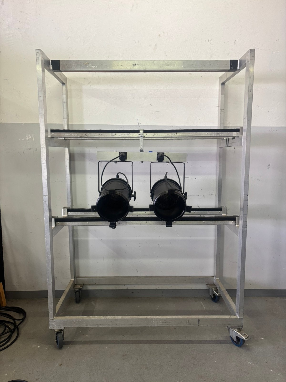 5x Showtec PAR-64 Spots / Theaterlampen (Set op lichtbar), Ophalen, Gebruikt