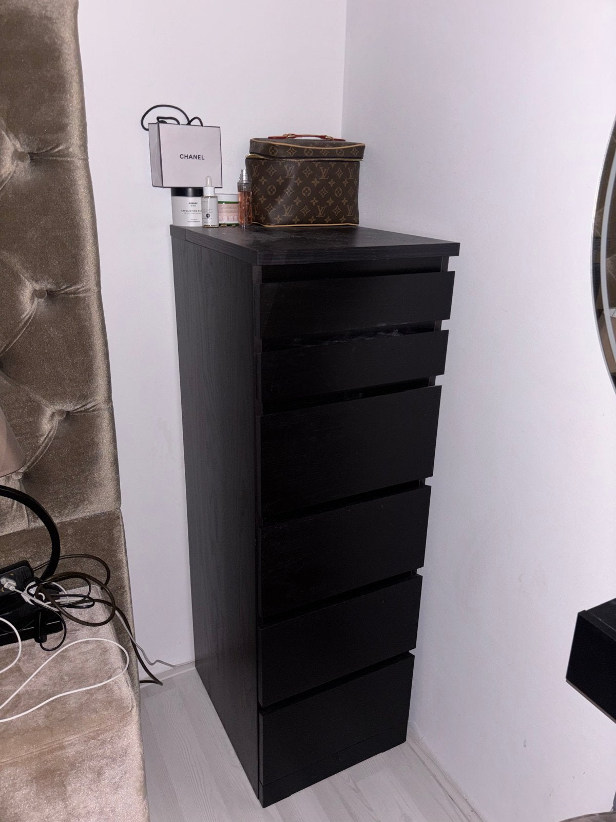 Zwarte ladekast met spiegel ikea, Ophalen, Minder dan 50 cm, Gebruikt, 5 laden of meer