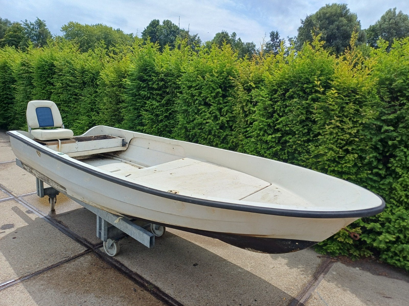 Open visboot met ligbed in de voorkant, Ophalen, 10 tot 30 pk, Gebruikt, 4 m