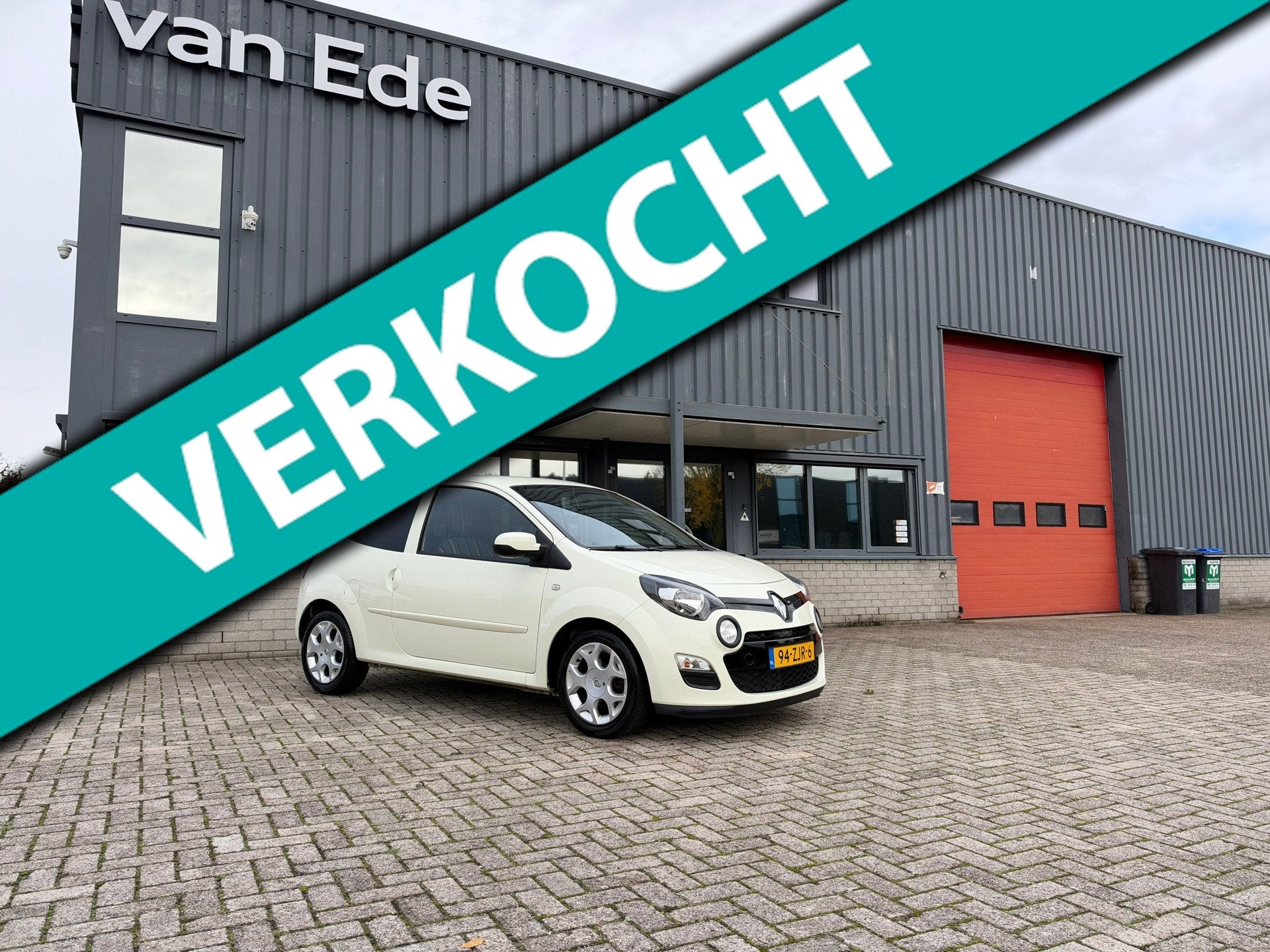 Renault Twingo 1.2 16V Collection Airco Cruise Nwe Apk!, Voorwielaandrijving, Gebruikt, Zwart, 4 cilinders