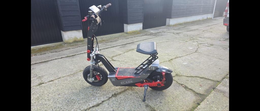 Blade F8 4000W Elektrische Step - Krachtig en Snel, Ophalen of Verzenden, Gebruikt, Elektrische step (E-scooter), Blade