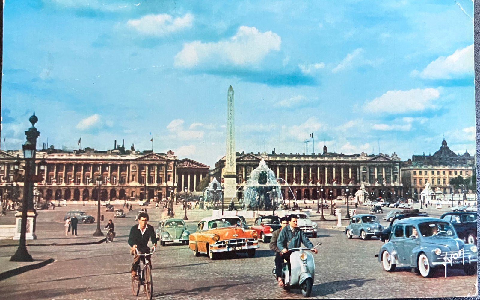 Ansichtkaart met auto’s o.a. Renault 4cv Wenen Oostenrijk, Ophalen of Verzenden, 1960 tot 1980, Gelopen, Voertuig