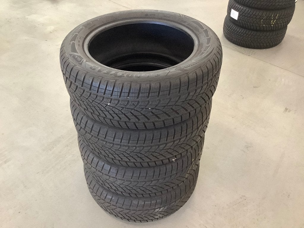 4 winterbanden Goodyear Ultragrip suv 235 55 18, 18 inch, Gebruikt, 235 mm, Band(en)