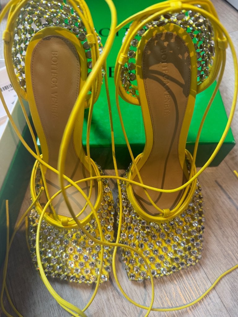 Sandals Bottega Veneta, Bottega Veneta, Geel, Nieuw, Sandalen of Muiltjes