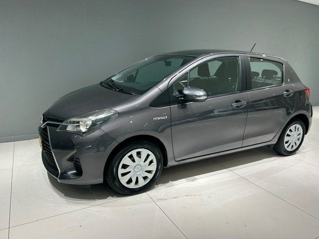 TOYOTA Yaris 1.5 Full Hybrid 100pk 5D Aut Aspiration Camera, Auto's, Automaat, 12 maanden, Gebruikt, 4 cilinders