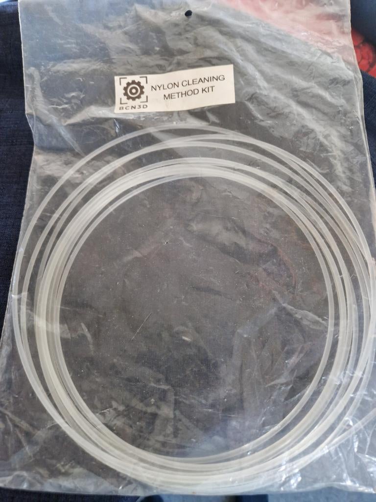 2.85mm nylon cleaning filament, Computers en Software, 3D-printerbenodigheden, Ophalen of Verzenden
