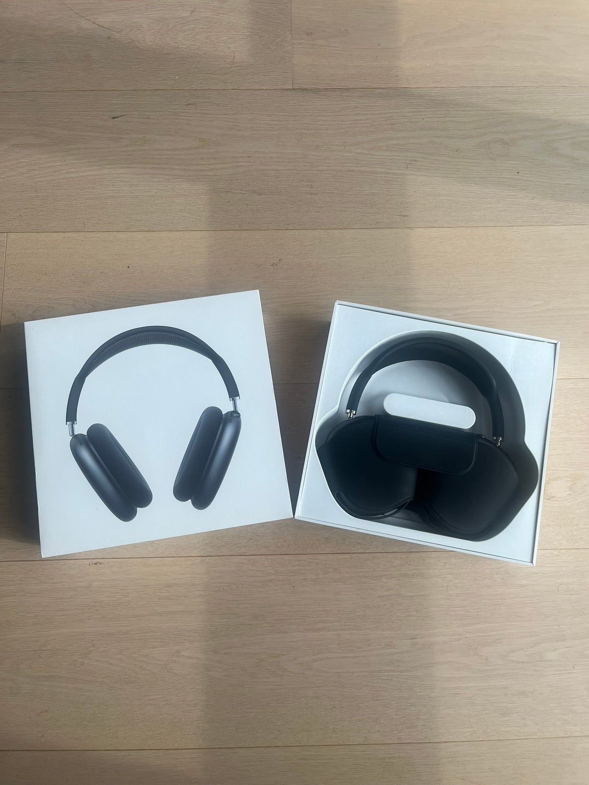 Airpods Max, Ophalen of Verzenden, Zo goed als nieuw