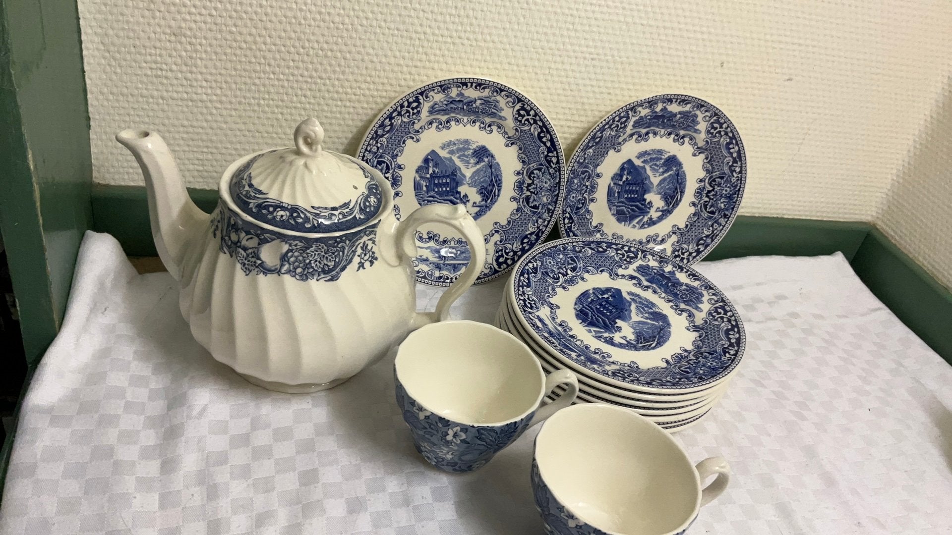 Myott engeland, blauw theepot, taartschotels, kopjes,, Ophalen of Verzenden