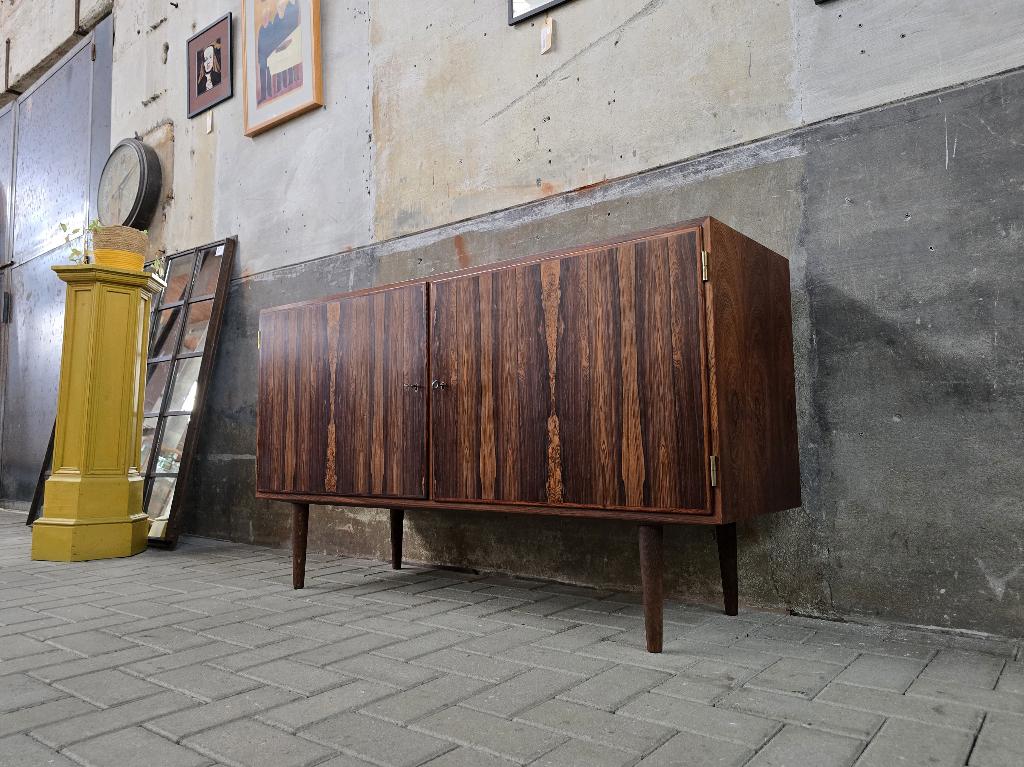 Mid Century Design Lowboard Palissander | Vintage Dressoir 2, Gebruikt, Ophalen of Verzenden, Grenenhout, 25 tot 50 cm