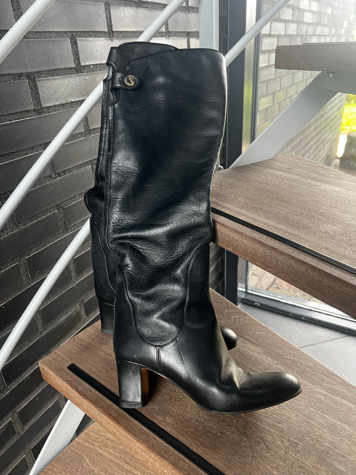 Jimmy Choo Lange Zwarte Leren Laarzen Maat 38, Kleding | Dames, Hoge laarzen, Zwart, Ophalen of Verzenden, Zo goed als nieuw