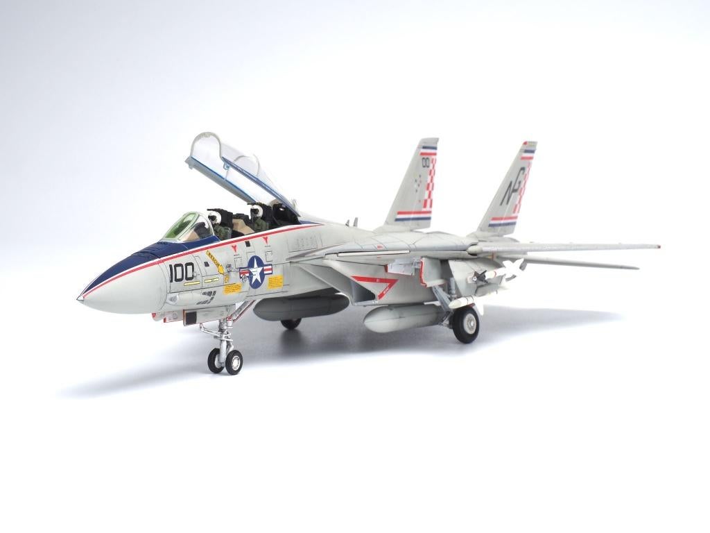 F-14A Tomcat VF-211 Fighting Checkmates Calibre Wings, Glow2B Germany GmbH Erlenbacher Str. 3 shop@glow2b.de, Schaalmodel, Glow2B Germany GmbH Erlenbacher Str. 3 shop@glow2b.de