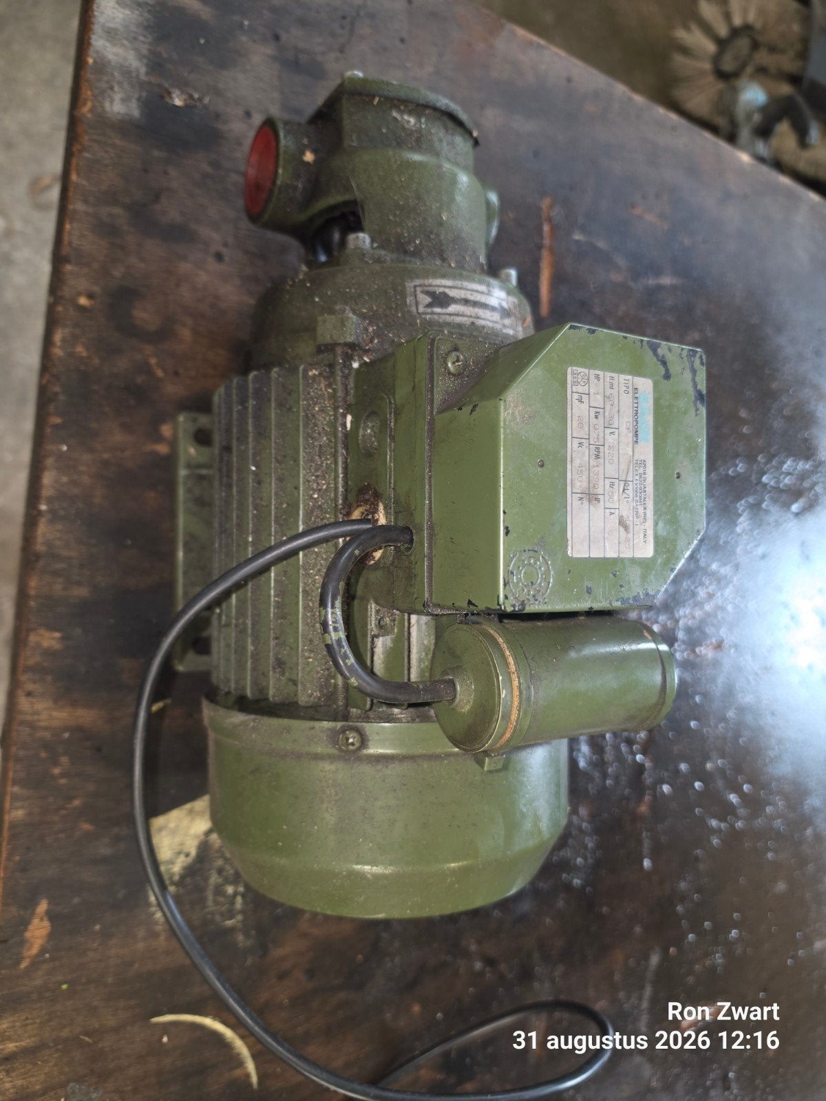 Elektromotor met pomp 220V - 0.75 kW, Doe-het-zelf en Verbouw, Ophalen, Gebruikt, Elektromotor