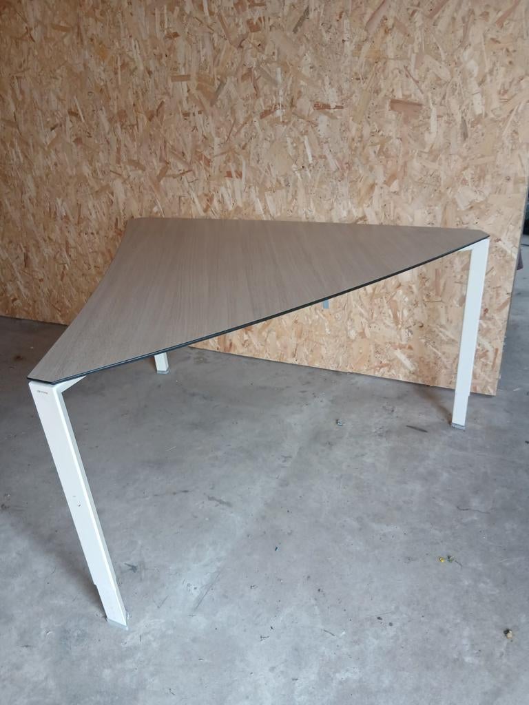 Ahrend kantoor tafel in hoogte verstelbaar, Ophalen, Rechthoekig, 50 tot 100 cm, Minder dan 50 cm