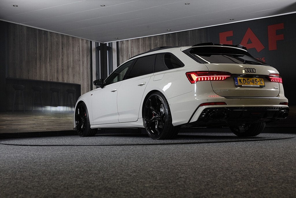 Audi A6 Avant 55 TFSI e Quattro RS6 Look / RS Zetels / Head, Auto's, Audi, Automaat, 14 kWh, Gebruikt, Vierwielaandrijving