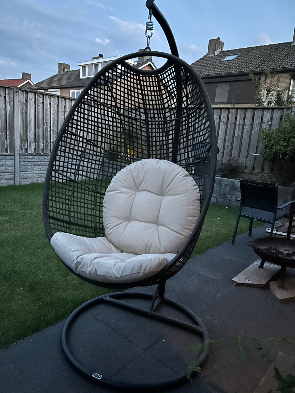 Hangstoel Egg, Ophalen, Zo goed als nieuw, Rotan