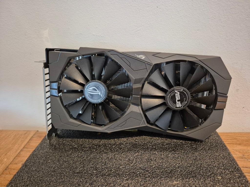 ASUS ROG Strix RX560 4GB Grafische kaart, PCI-Express 3, Ophalen of Verzenden, HDMI, Nvidia
