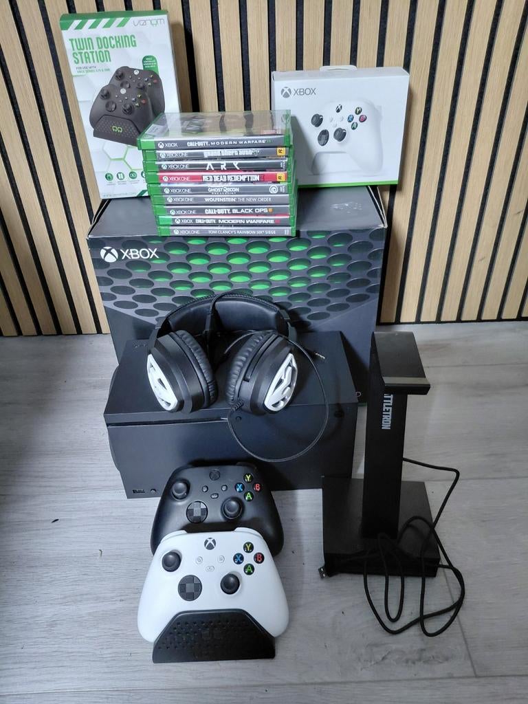 Tekoop xbox series x
!, Spelcomputers en Games, Spelcomputers | Xbox One, Ophalen of Verzenden, Zo goed als nieuw, 1 TB, Met 2 controllers