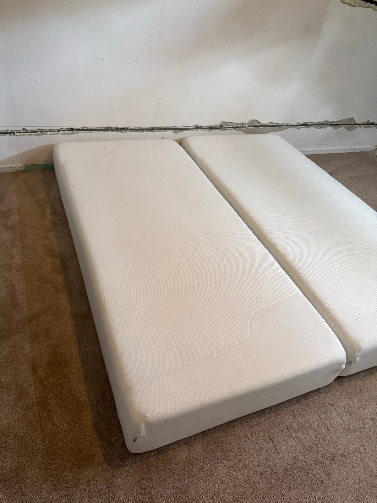 2x Tempur matrassen 90x200 - Zo goed als nieuw, Ophalen, 90 cm, Eenpersoons, Zo goed als nieuw