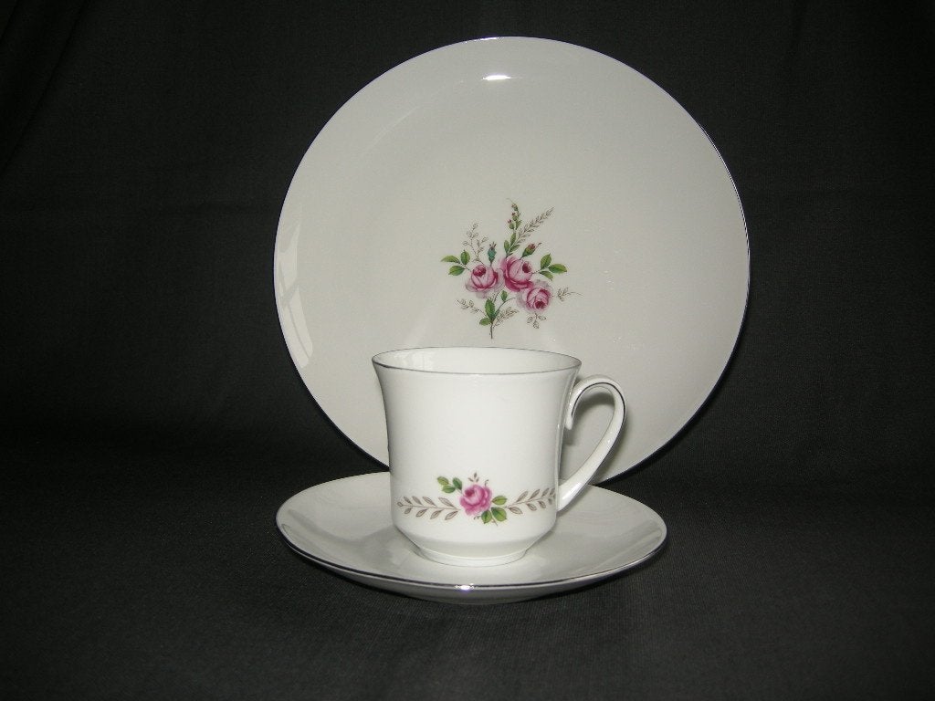 Eschenbach wit met rose roosjes, diverse losse onderdelen, Ophalen of Verzenden