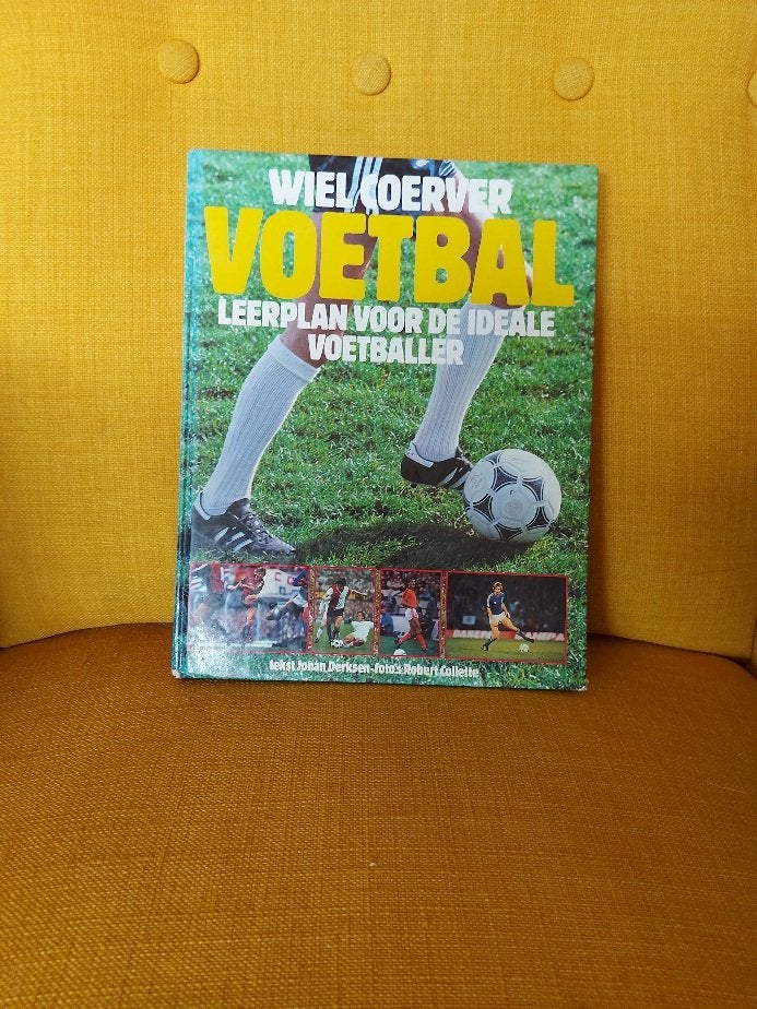 Voetbal - Wiel Coerver. Leerplan voor de ideale voetballer., Boeken, Ophalen of Verzenden, Zo goed als nieuw, Balsport