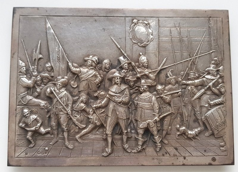 Antiek, Zilveren reliëf plaquette NACHTWACHT, 205 gram, Antiek en Kunst, Ophalen of Verzenden, Zilver