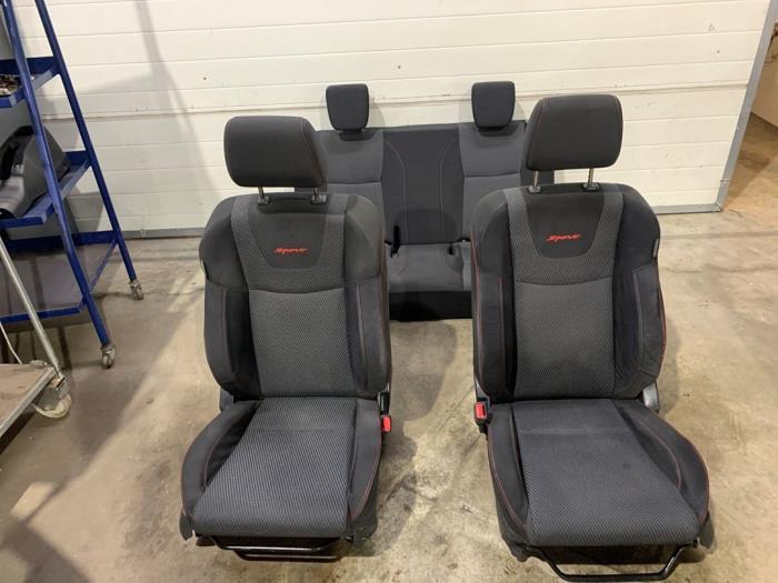 Bekleding Set (compleet) van een Suzuki Swift, Auto-onderdelen, Interieur en Bekleding, Suzuki, Gebruikt, 3 maanden garantie, Ophalen of Verzenden