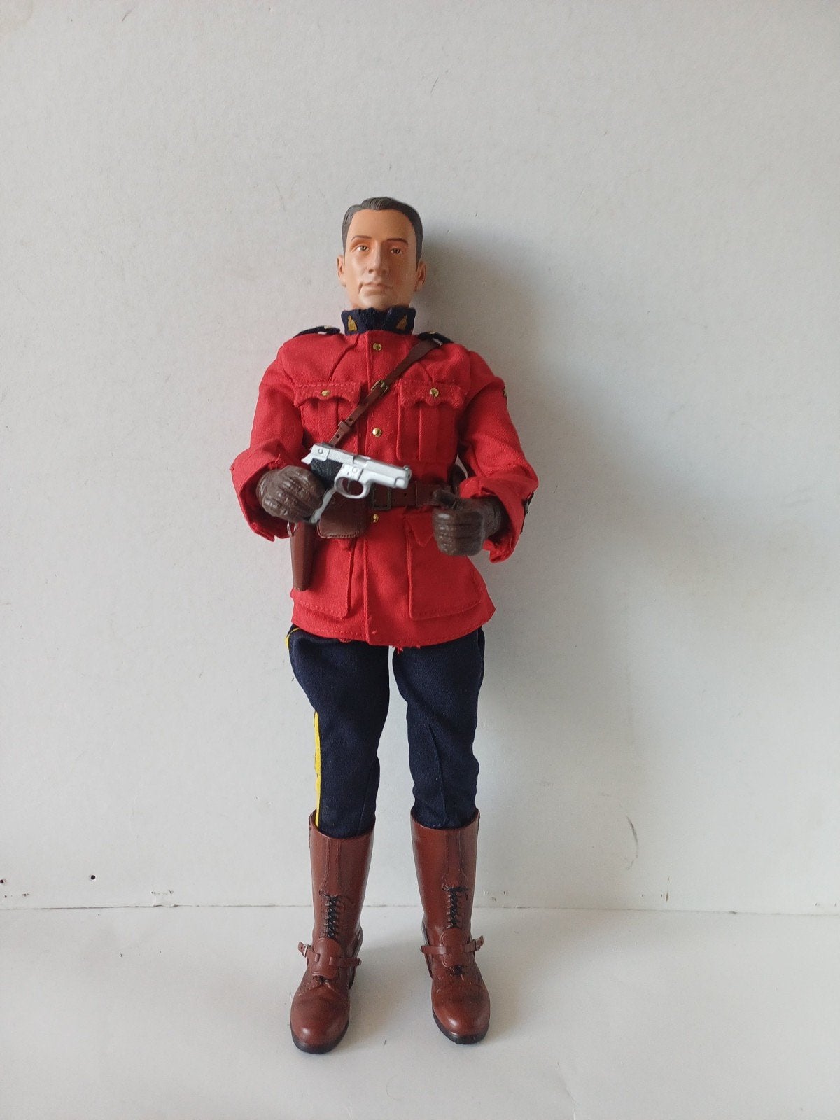 1:6 Dragon Models 12" Royal Canadian Police John Steel, Verzamelen, Ophalen of Verzenden