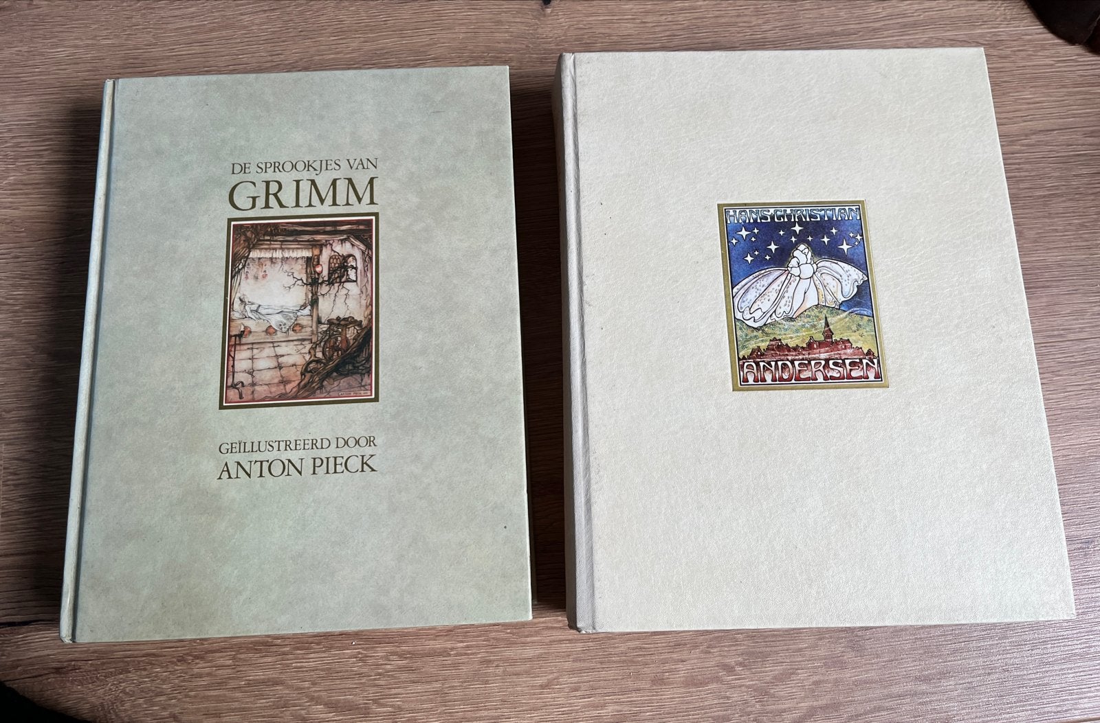 Sprookjes van Grimm en Hans Christian Andersen, Ophalen of Verzenden, Gelezen