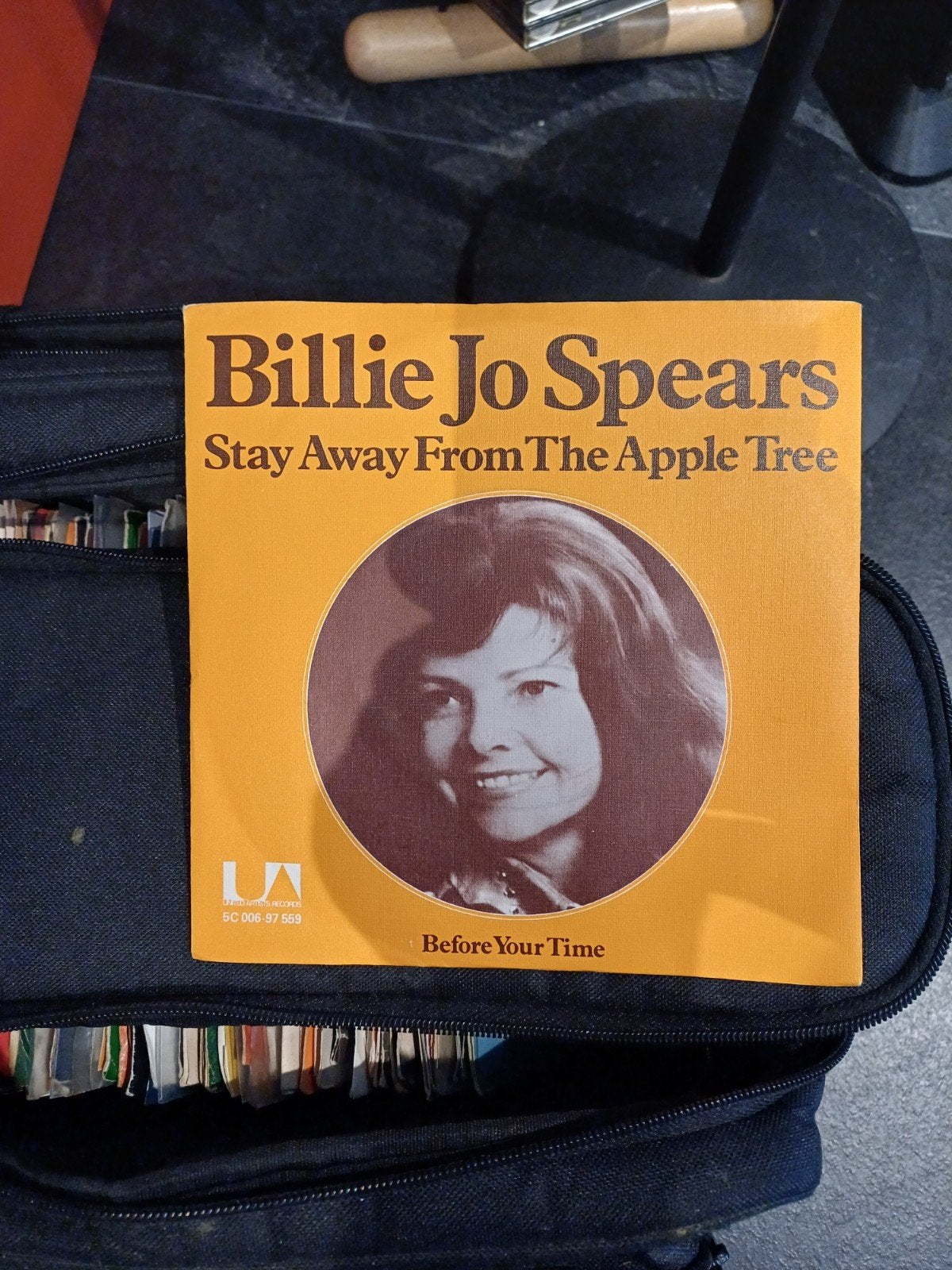 Billie Jo Spears - Stay Away From The apple tree, Cd's en Dvd's, Vinyl Singles, Gebruikt, 7 inch, Ophalen of Verzenden, EP