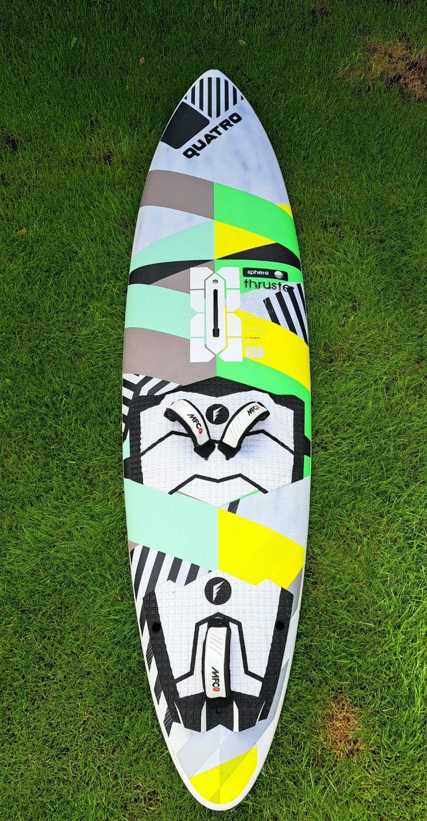 Quatro Sphere 85L Thruster incl. vinset, Watersport en Boten, Gebruikt, Minder dan 250 cm, Plank, Met vin(nen)