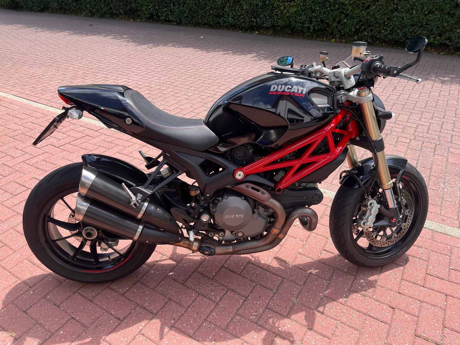 Ducati Monster 1100 EVO ABS, Motoren, 2 cilinders, Motorrijbewijs A, Meer dan 35 kW, Handgeschakeld