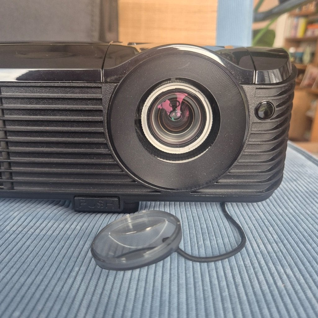 InFocus IN102 DLP beamer met afstandsbediening en tas, Audio, Tv en Foto, Ophalen, Gebruikt, DLP, Overige resoluties