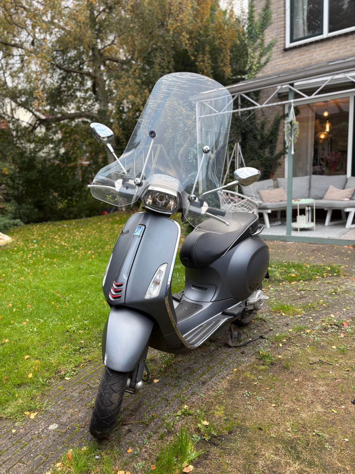 Vespa Sprint 2018 grijs - geel kenteken, Fietsen en Brommers, Ophalen, Gebruikt, Maximaal 45 km/u, Vespa S