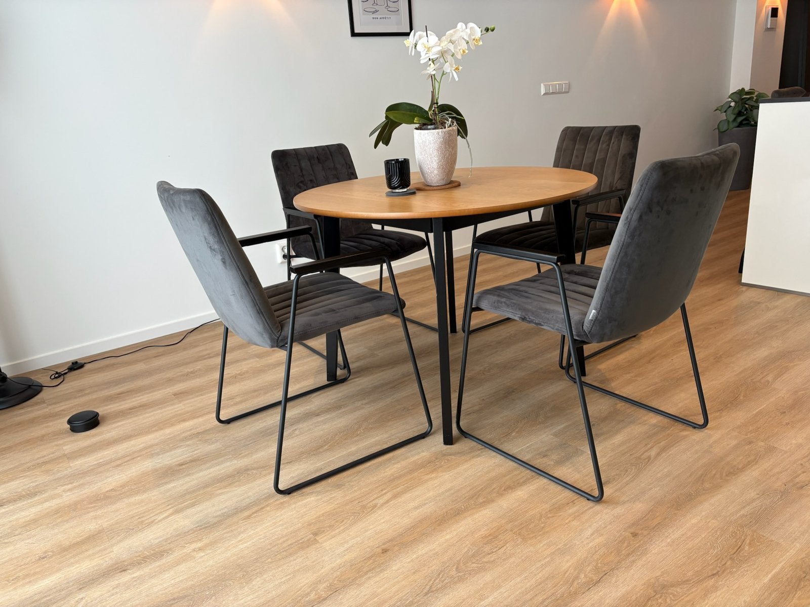 Eettafel en 4 stoelen grijsblauw Goossens️❗️, Ophalen, Zo goed als nieuw, 4 tot 6 stoelen