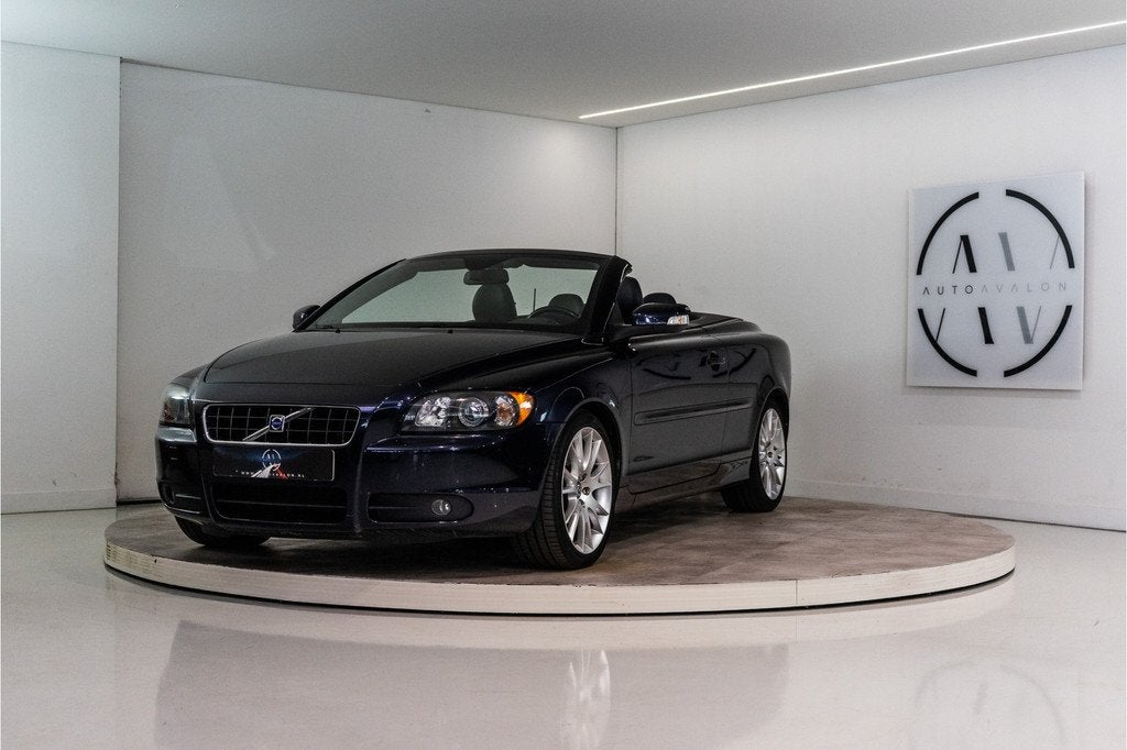 Volvo C70 Convertible 2.0D Momentum 136PK | YOUNGTIMER | NL, Auto's, Volvo, Voorwielaandrijving, 12 maanden, Gebruikt, Zwart